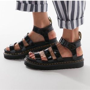DR MARTENS AIR WAIR BLAIRE PATENT LEATHER STRAP SANDALS Size 9 NWT